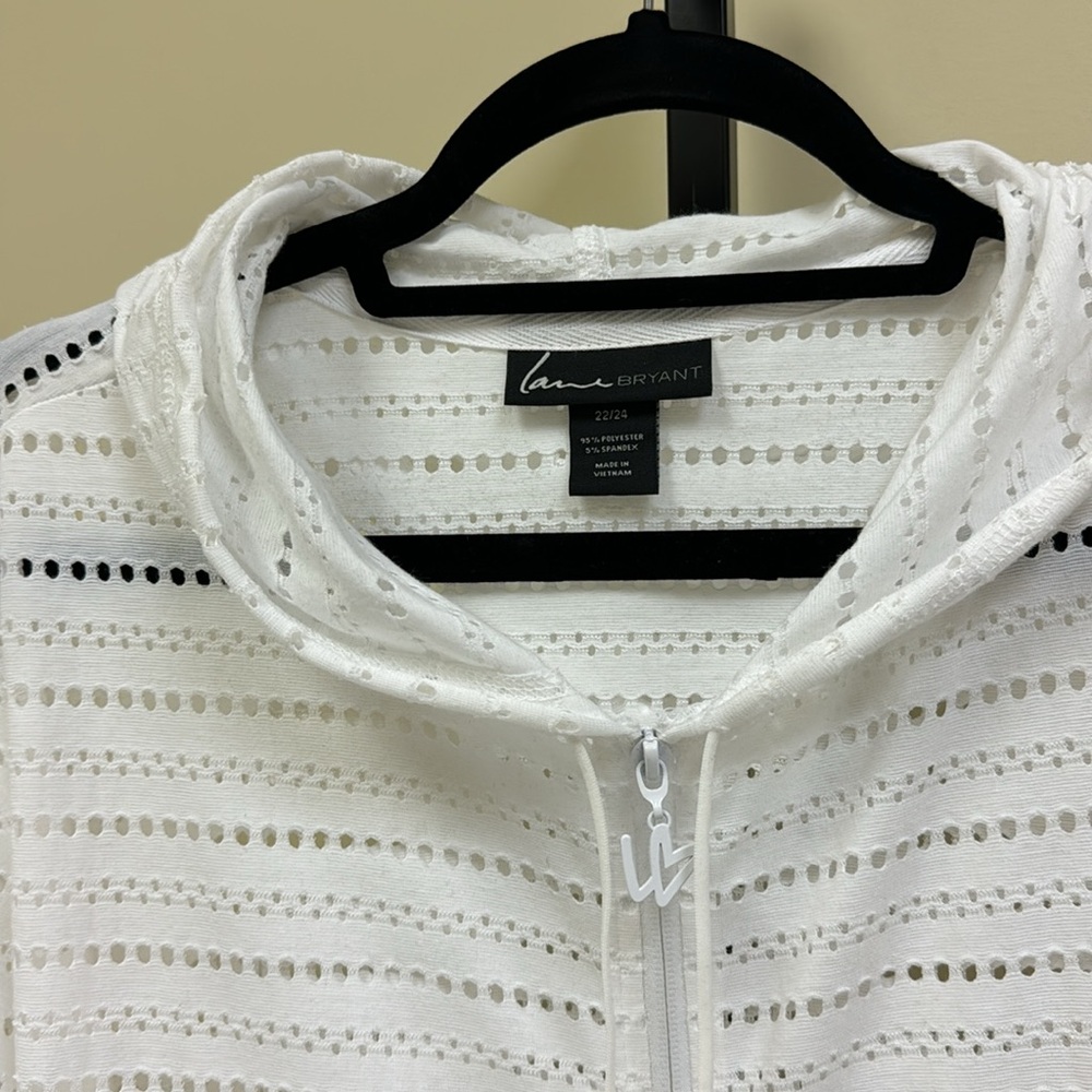 Plus size Lane Bryant white hoodie - Picture 4 of 6